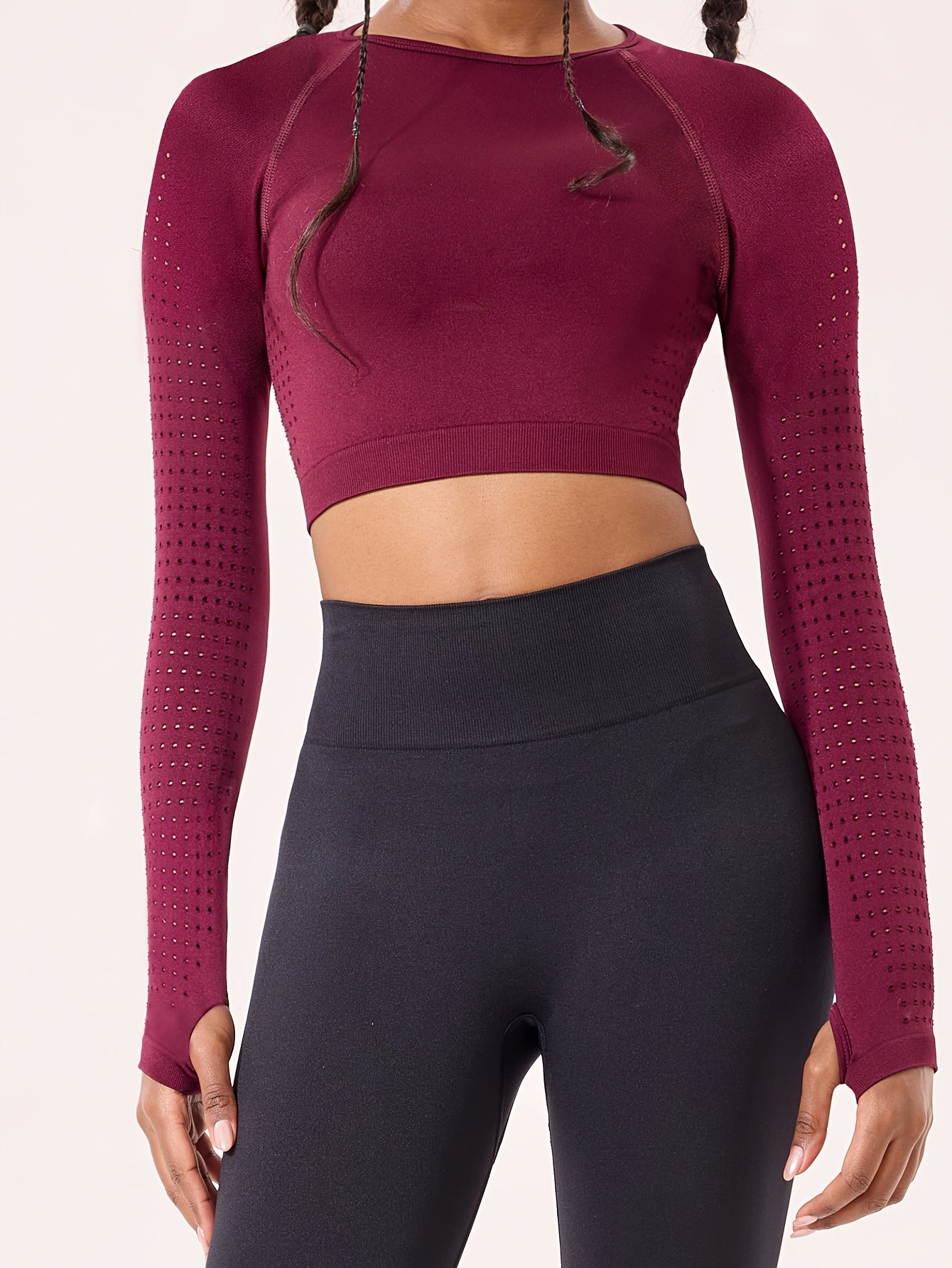 Cropped esportivo feminino de alta elasticidade, conforto para todas as estações.