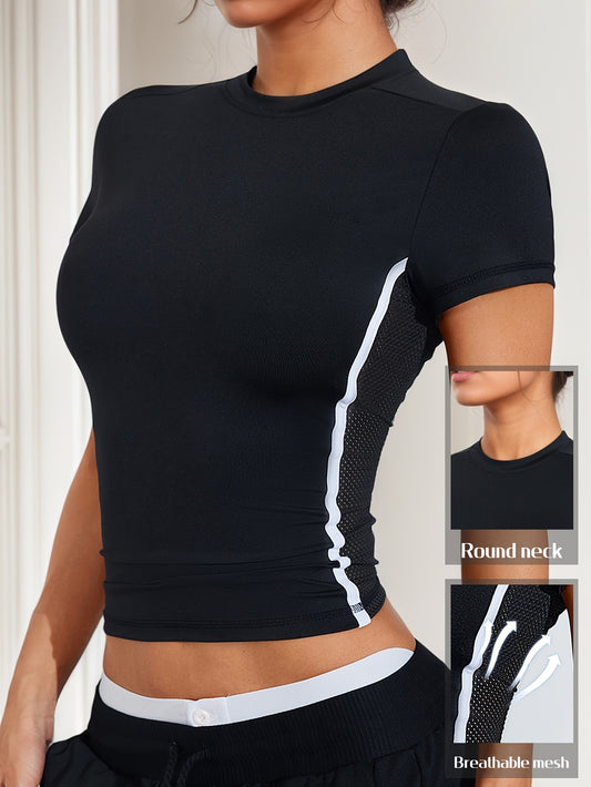Camiseta justa com painéis laterais de malha respirável